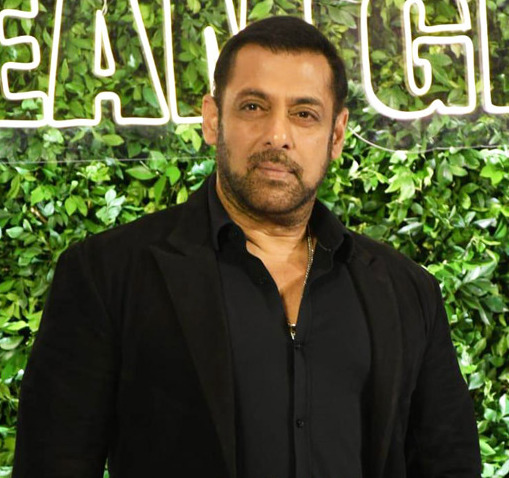 Salman_Khan_in_2023_(1)_(cropped)